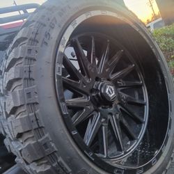 Wheels 22x10 Tires 33