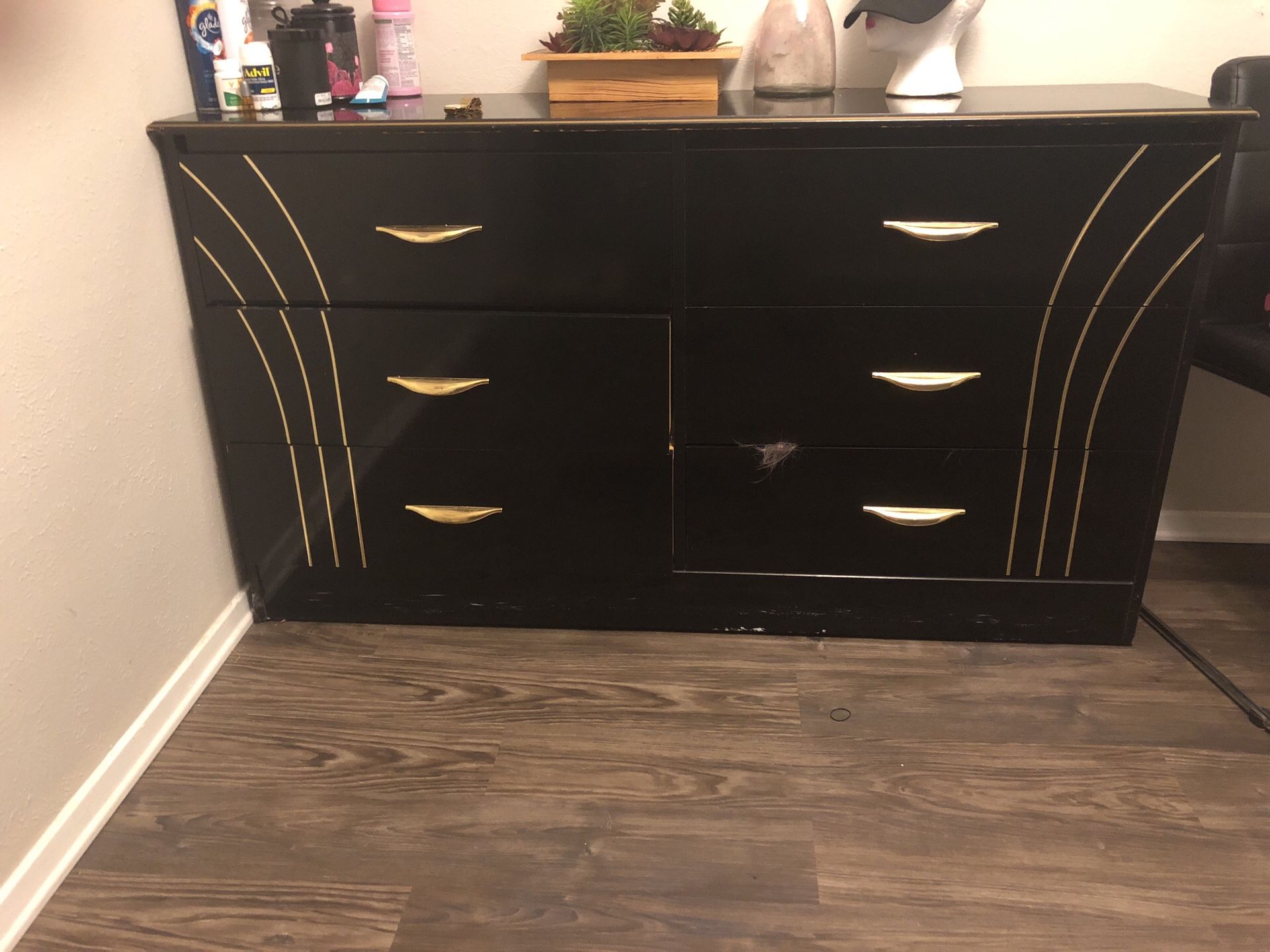 Dresser (6 pcs dresser)