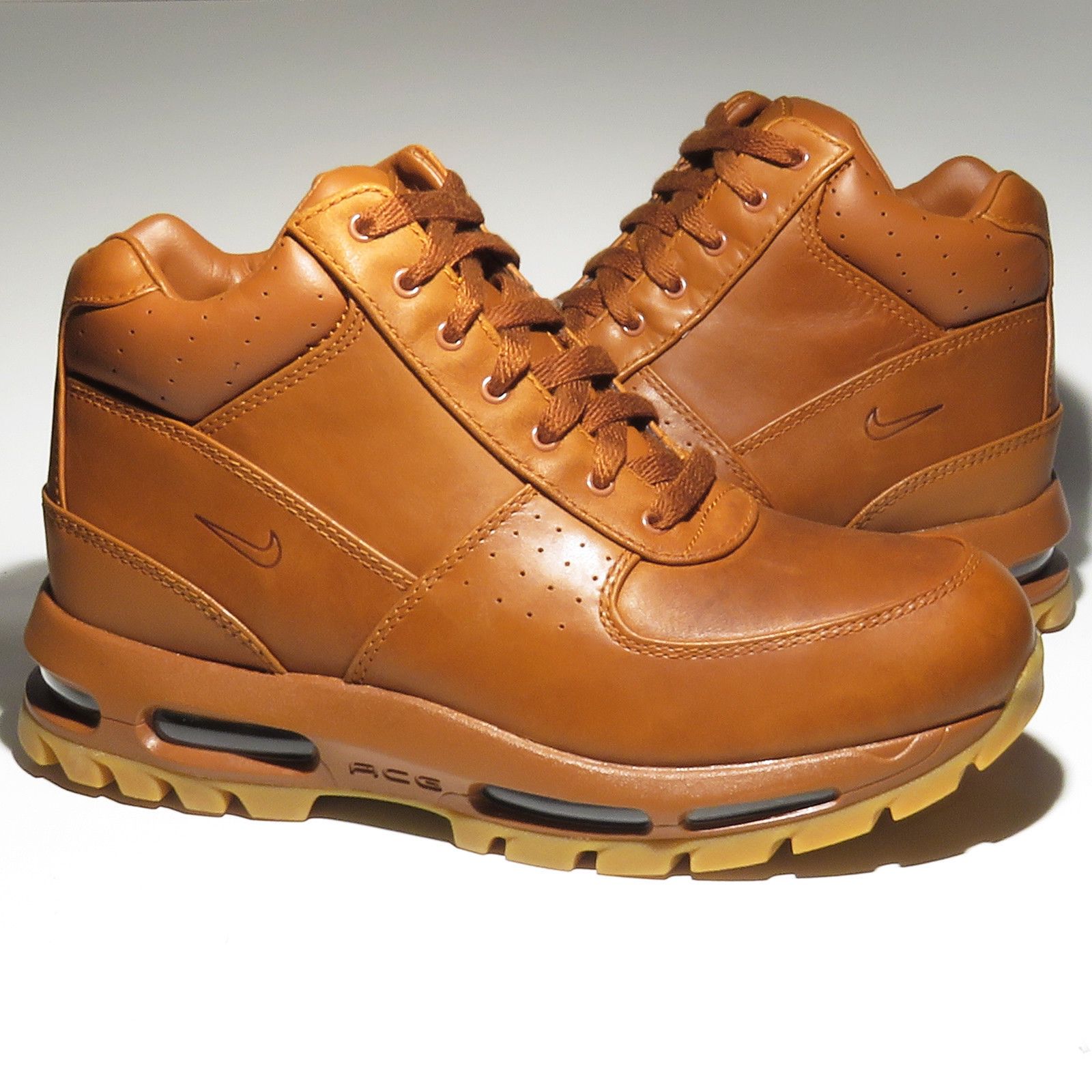 Nike Goadome Tawny brown leather boots 7.5