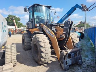 Case 621 Wheel Loader