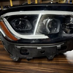 2021-2023 Mercedes GLC Right Headlight 