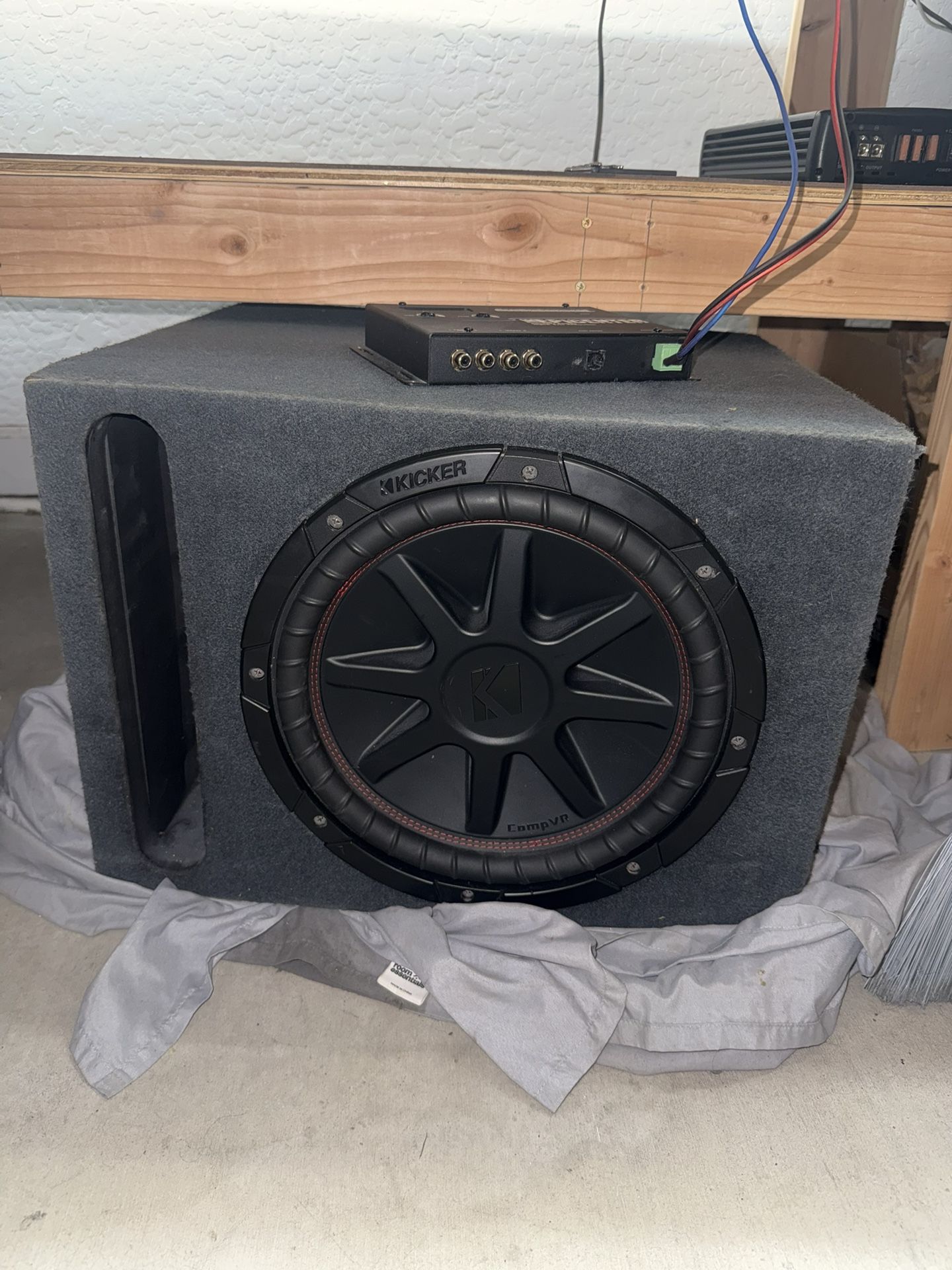 12” Kicker & Epicenter 