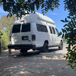 2010 Ford E50 Class B Self Contained Camper Van