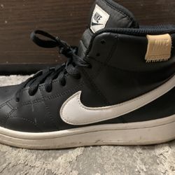 NIKE COURT ROYALE MID 2 SIZE 6.5 WOMEN