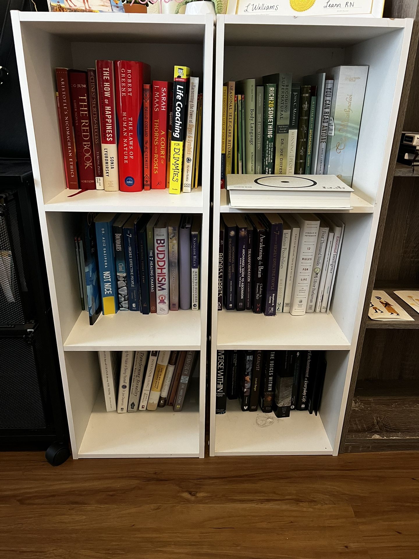 White 3 Cube Shelf- Set Of 3