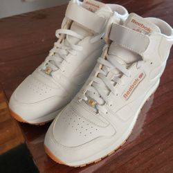 Reebok Special Edition Size 11. 