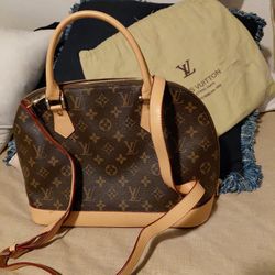 LOUIS VUITTON  ALMA PM