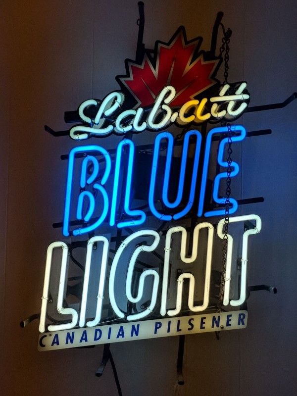 Labatt Blue Light Neon Sign