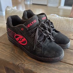 Boys Heelys Shoes-size 9