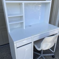 FREE White desk with chair