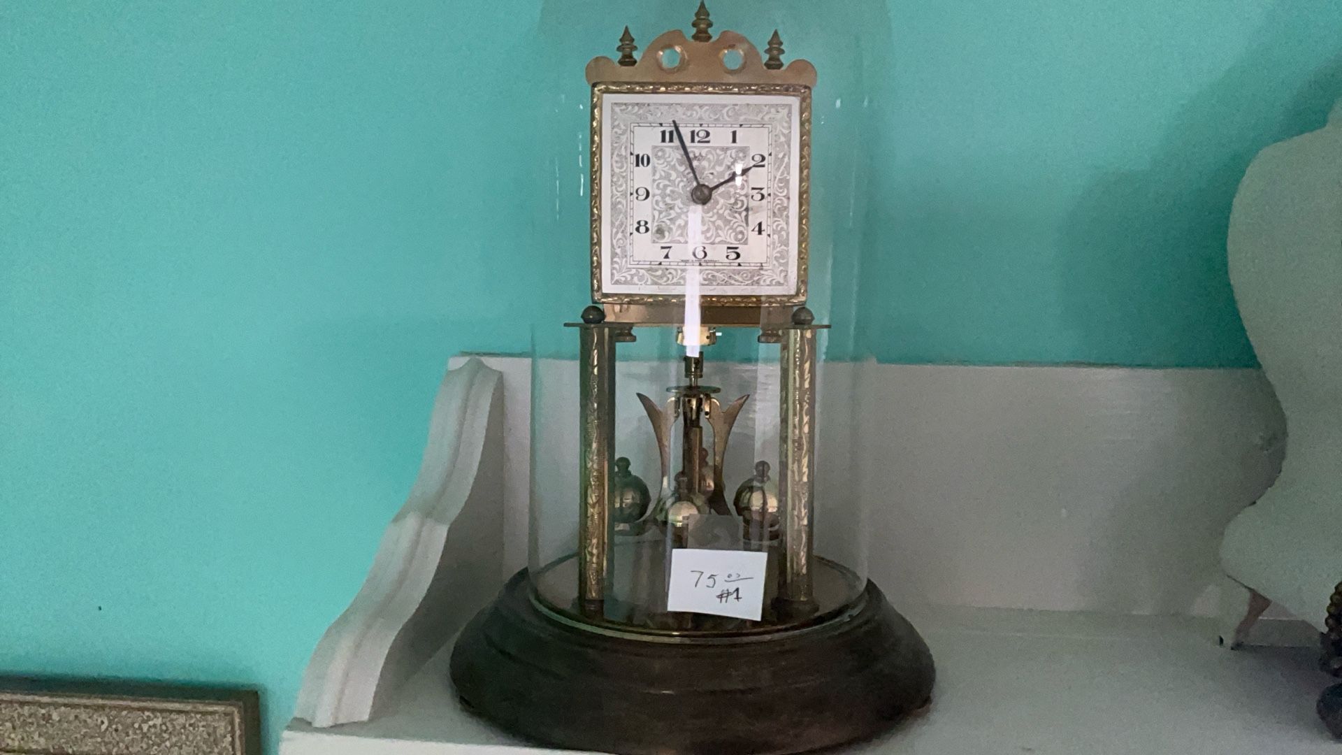 VINTAGE ANNIVERSARY CLOCKS