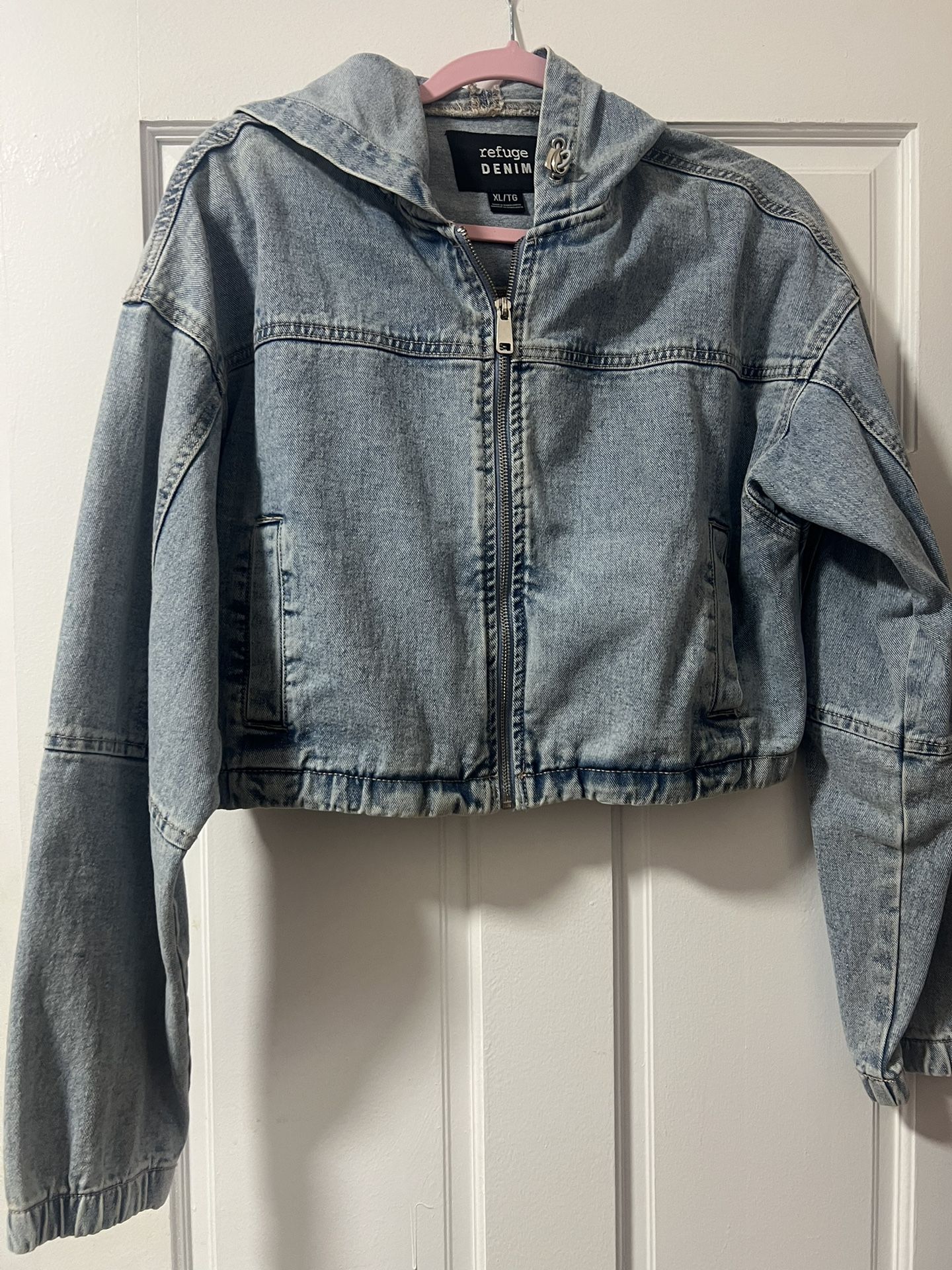 Crop Jean Jacket With Hood Size L/xl