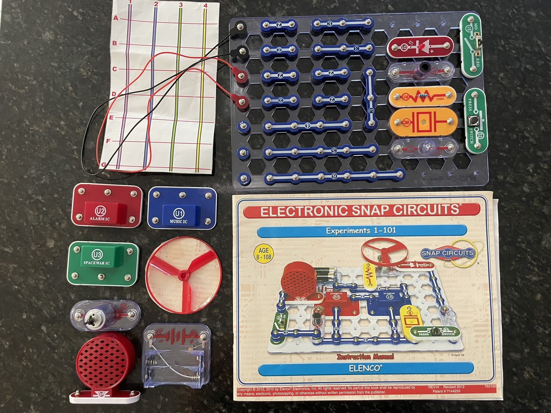 Elenco Snap Circuits Electronic Projects Kit: Experiments 1-101