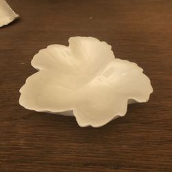 Trinket Holder - Leaf Shaped