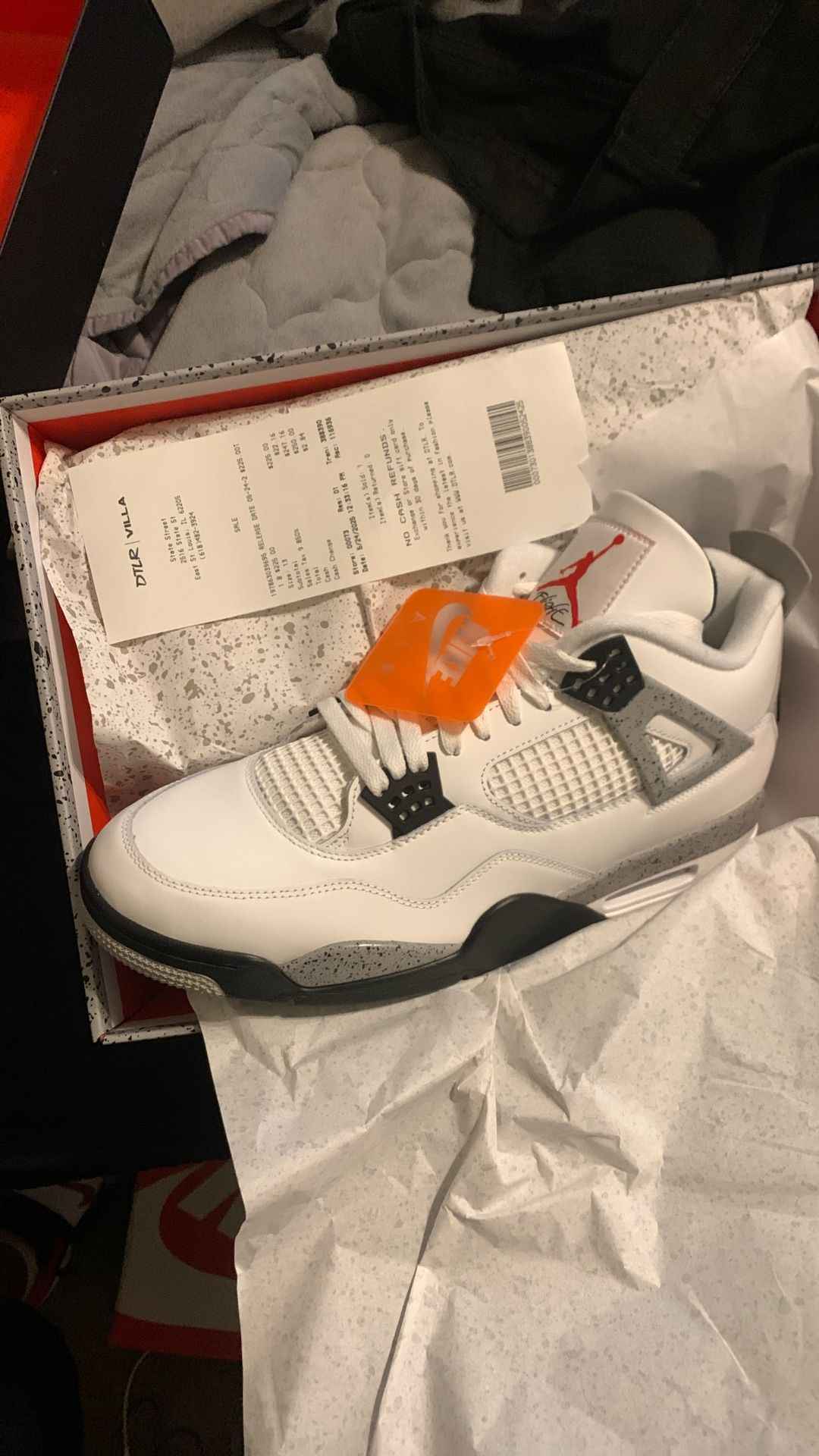 Jordan 4.