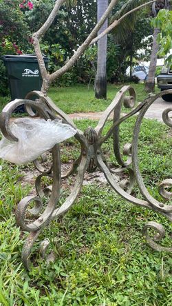 Glass table base
