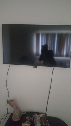 Vzio 40 inches for sale