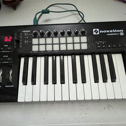 Novation Launchkey 25