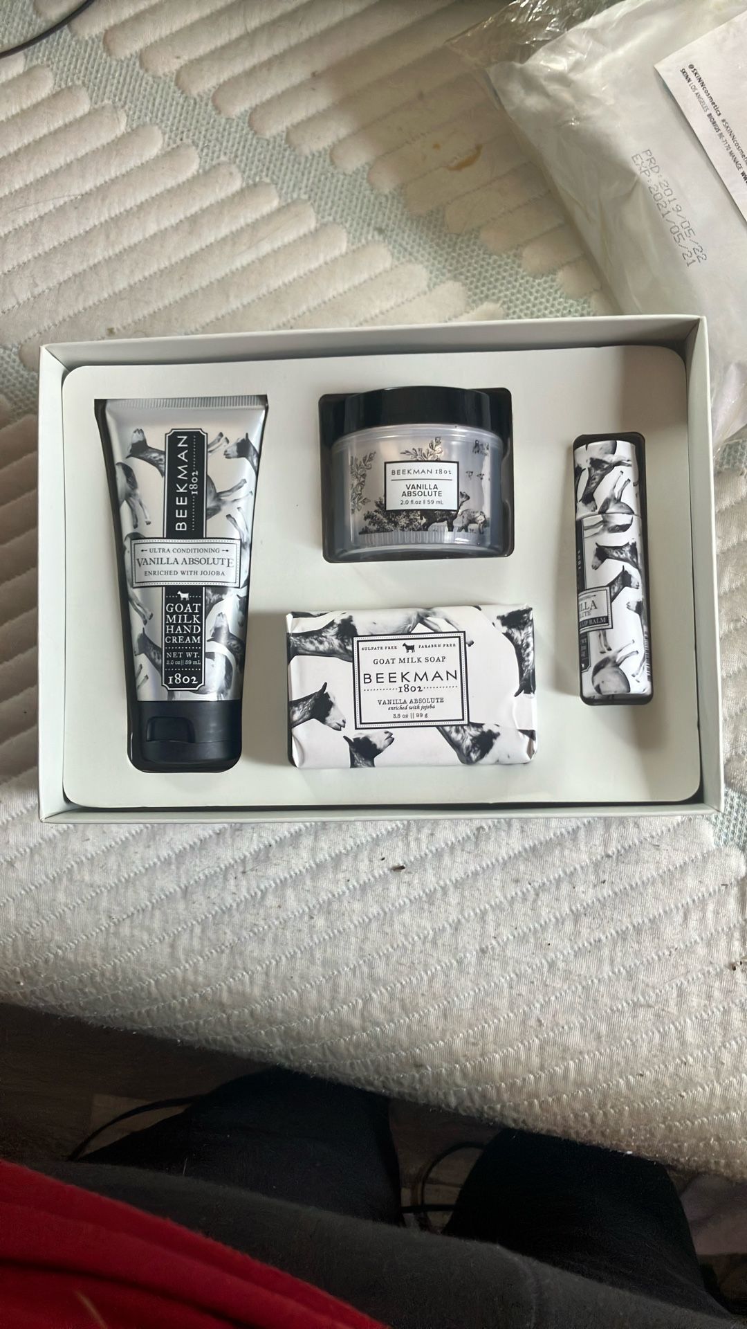 Beekman1802 Vanilla Absolute 4piece Set