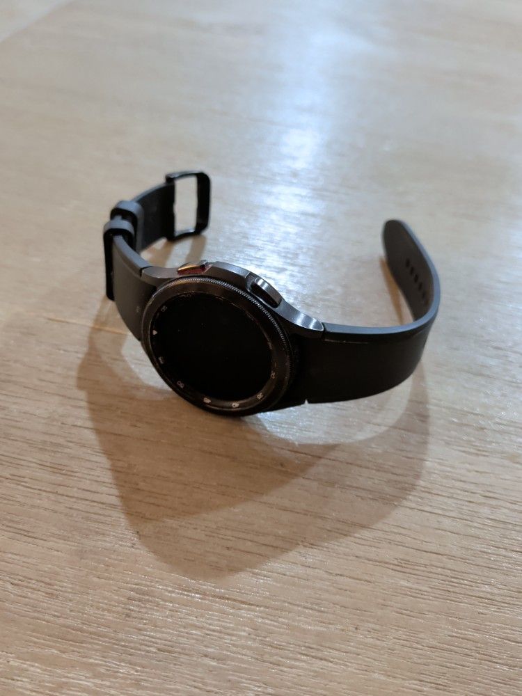 Samsung Galaxy Watch 42mm SM-R880