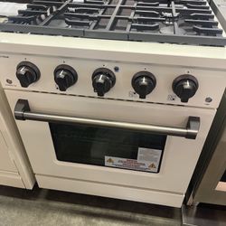 New In Box 30” Hallman Gas Range