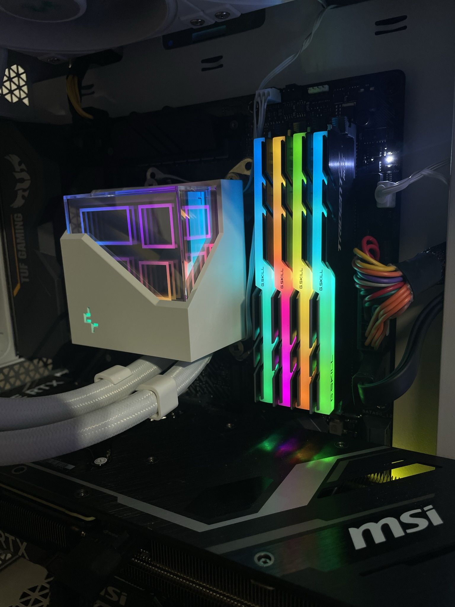 High End Corsair RGB Gaming PC 240+ FPS Ryzen 7 5800x3D RTX 4070 Ti 112 GB RAM 1 TB