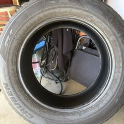 Like New KUMHO Tire.  245/60-R18