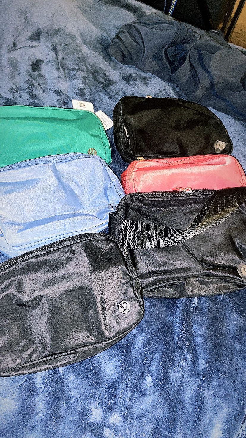 Lululemon Bags 