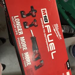 Milwaukee Tool Kit