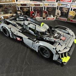 LEGO Technic Peugeot 9X8 24H Le Mans Hybrid Hypercar 42156