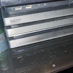 PS4 Pro 1 TB