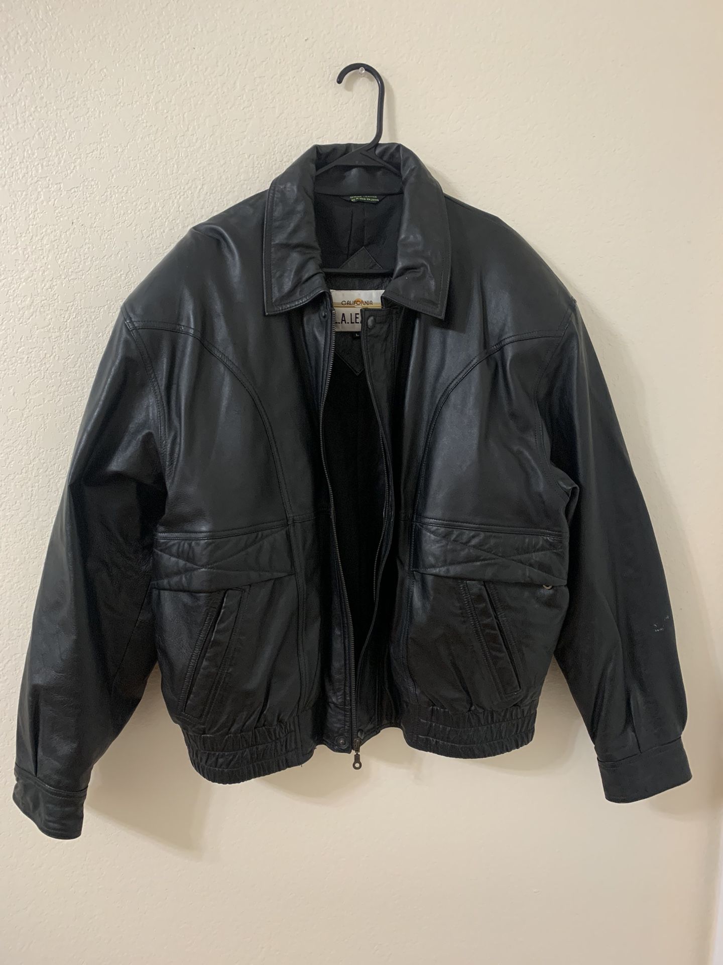 Men’s Leather Jacket Size Large  Black 