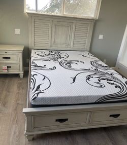 White Wood King Bed Frame with Storage Drawers