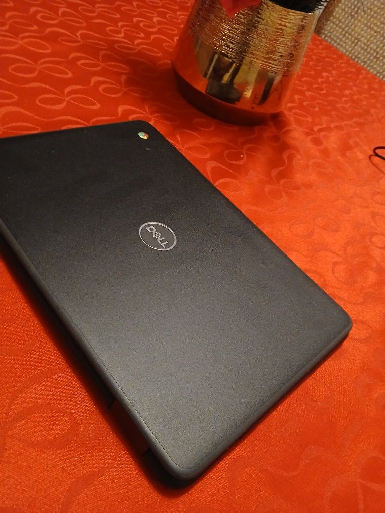 Dell Chromebook w/ charger