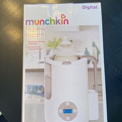 Munchkin Digital bottle Warmer