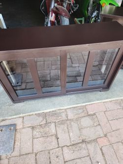 Display case bookshelf endtable