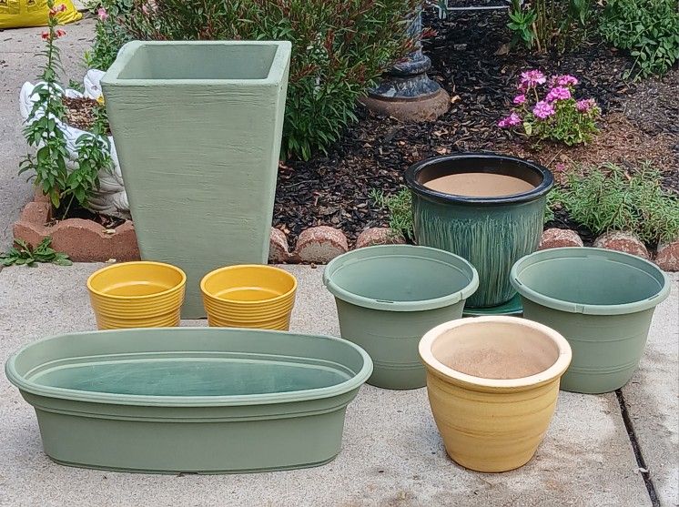 8 Pots, Planters (HEAVY CAST STONE, Hard Plastic, Glossy Ceramic) - $48 (Washington Park, i25 and Alameda, Denver)