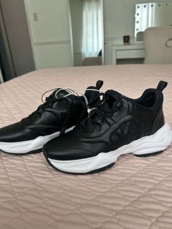 DKNY women shoes