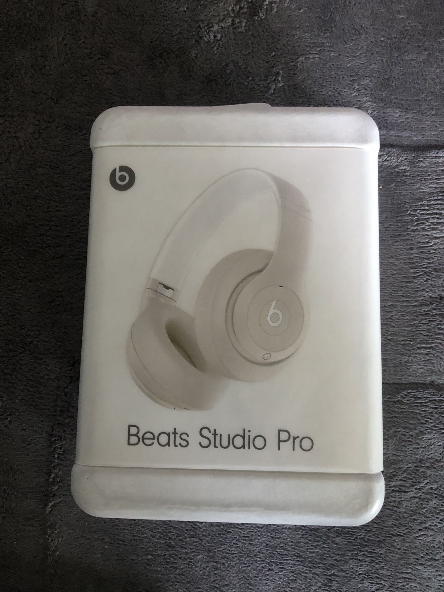 Beats Studio Pro