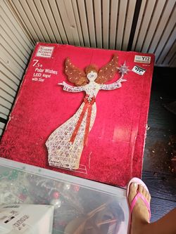 7.5 Ft POLAR WISHES ANGEL CHRIATMAS 