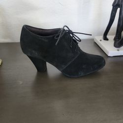 Clarks Ruby Diamond Black suede ankle Booties Oxford