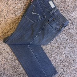 Levi Women’s Size 11 Junior’s Medium Wash Rhinestone Trimmed Jeans