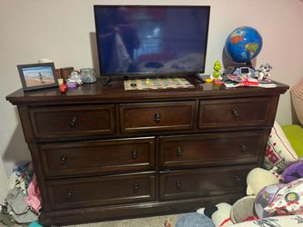 Dark Wood Ashley Furniture 7-Drawer Dresser