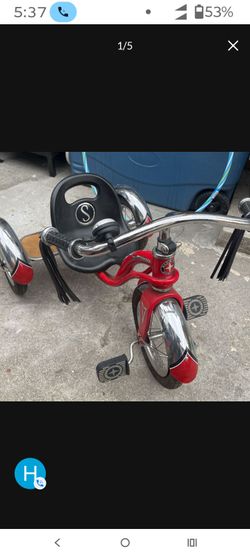 Schwinn child's tricycle bike