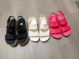 Woman Size 8 Shoes