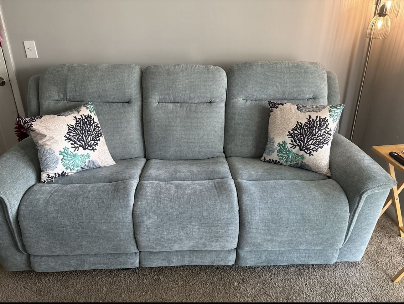 Meadow Park Seafoam Dual Power Reclining sofa