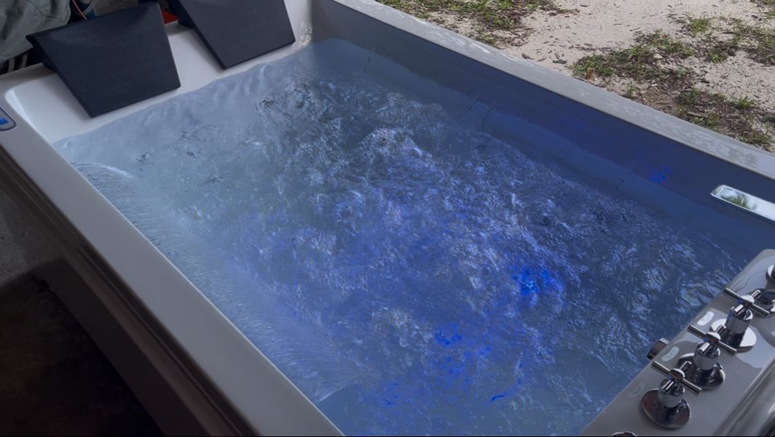 2 Person Jetted Tub