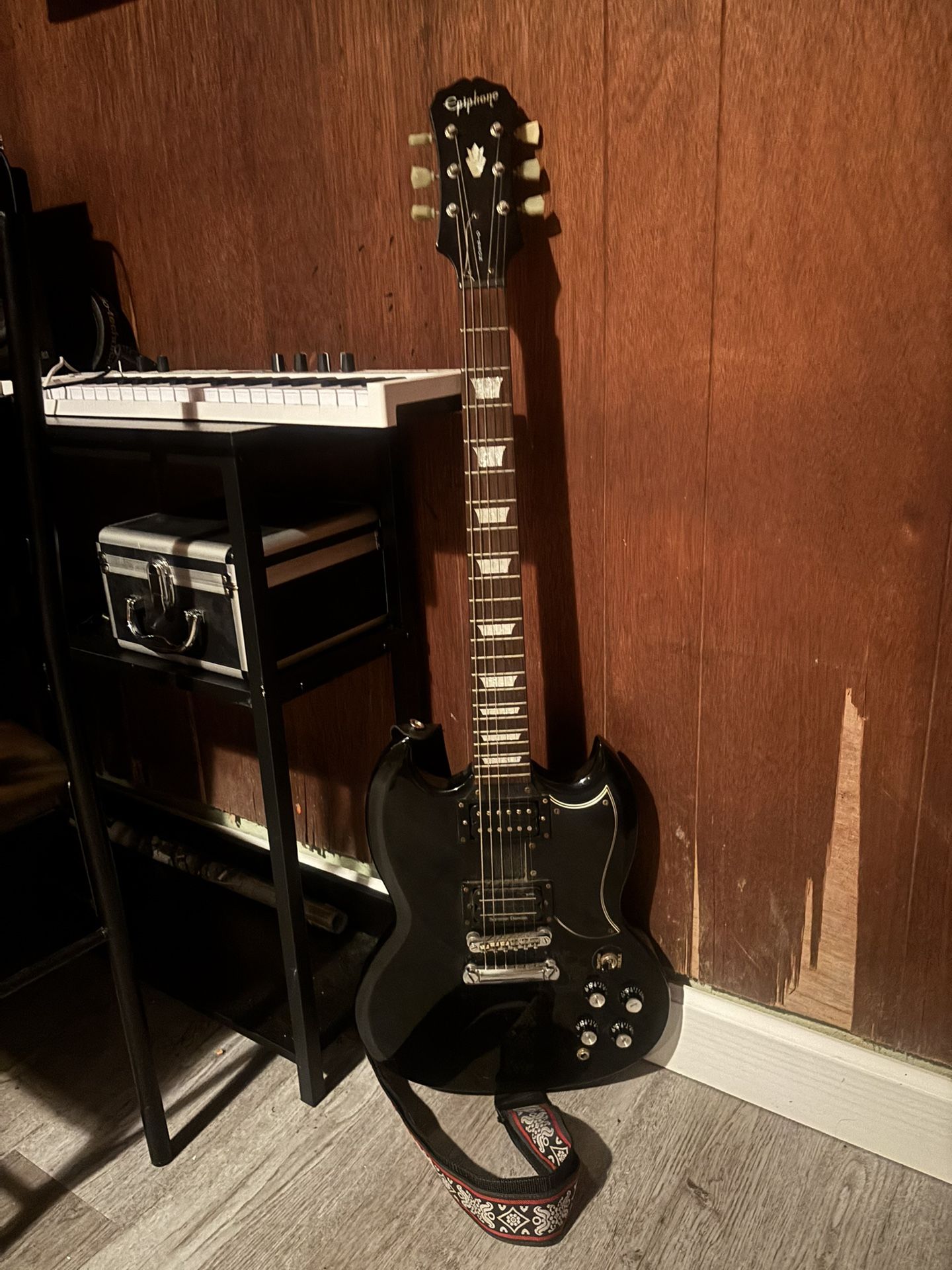 Epiphone SG