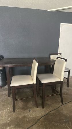 Counter Height Dining Table with 4 Chairs