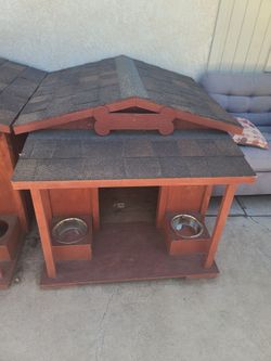 CUSTOM WOOD LARGE DOG HOUSE